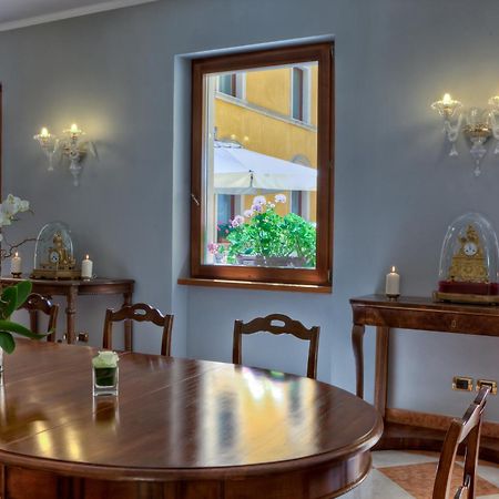Due Torri Hotel Верона Екстериор снимка