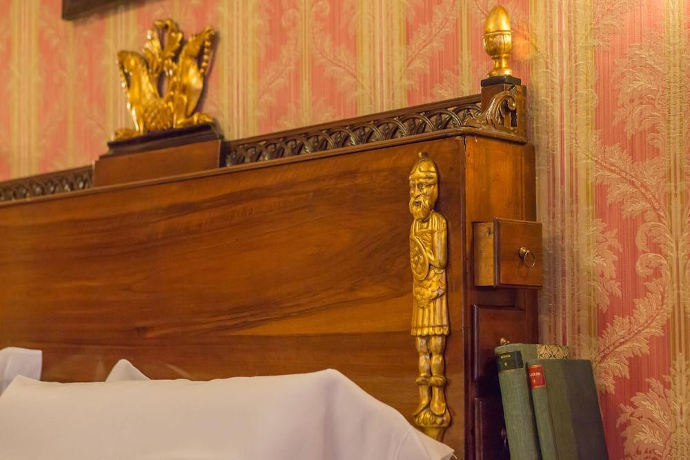 Due Torri Hotel Верона Екстериор снимка