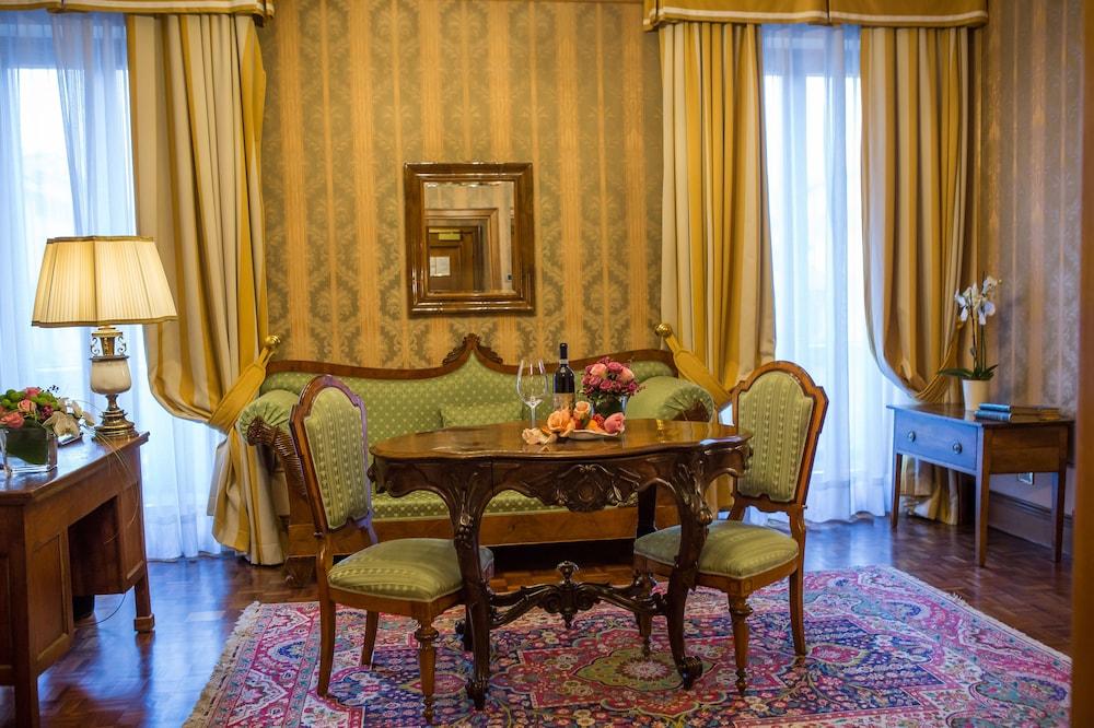 Due Torri Hotel Верона Екстериор снимка