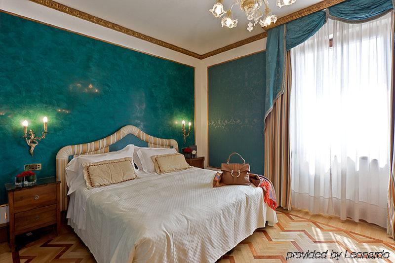 Due Torri Hotel Верона Стая снимка
