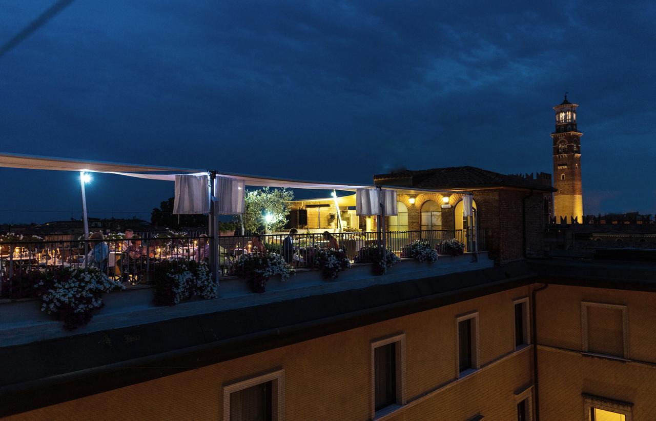 Due Torri Hotel Верона Екстериор снимка